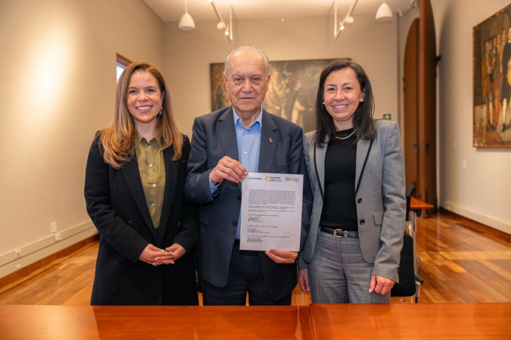 Directivas de Colsubsidio y Los Andes anunciaron la alianza. Cortesía.