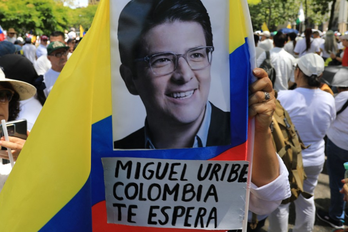 La Fundación Santa Fe informó el nuevo parte médico sobre la salud de Miguel Uribe, a quien le hicieron una cirugía con "resultados". 