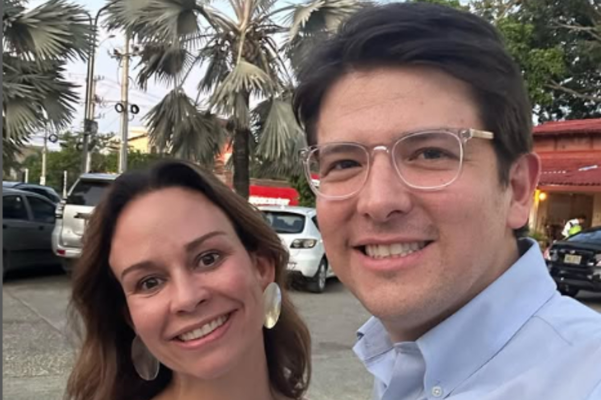 Esposa de Miguel Uribe aclaró por qué se lo llevaron a cirugía hoy debido a un sangrado intracerebral que presentó el candidato. 