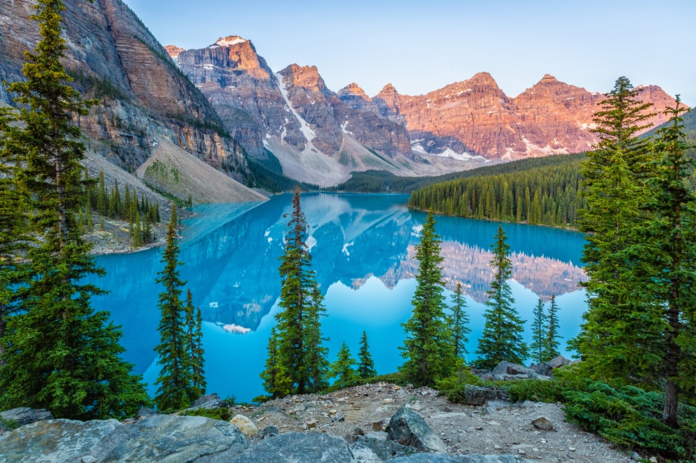 Lago Moraine, uno de los destinos turísticos más visitados en Canadá / Getty Images