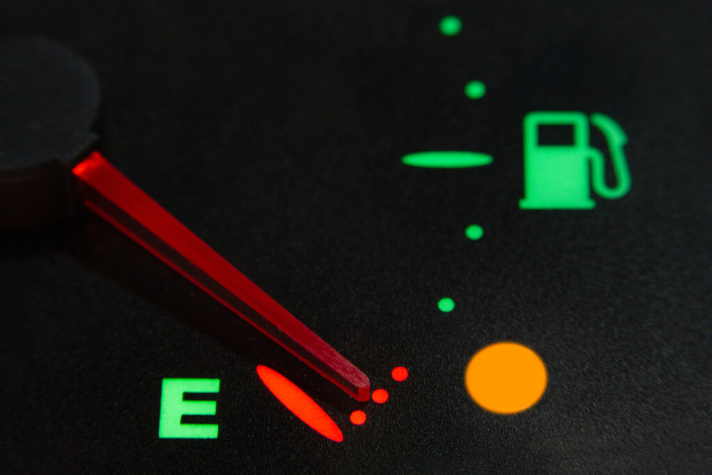 Medidor de gasolina en carros / Getty Images