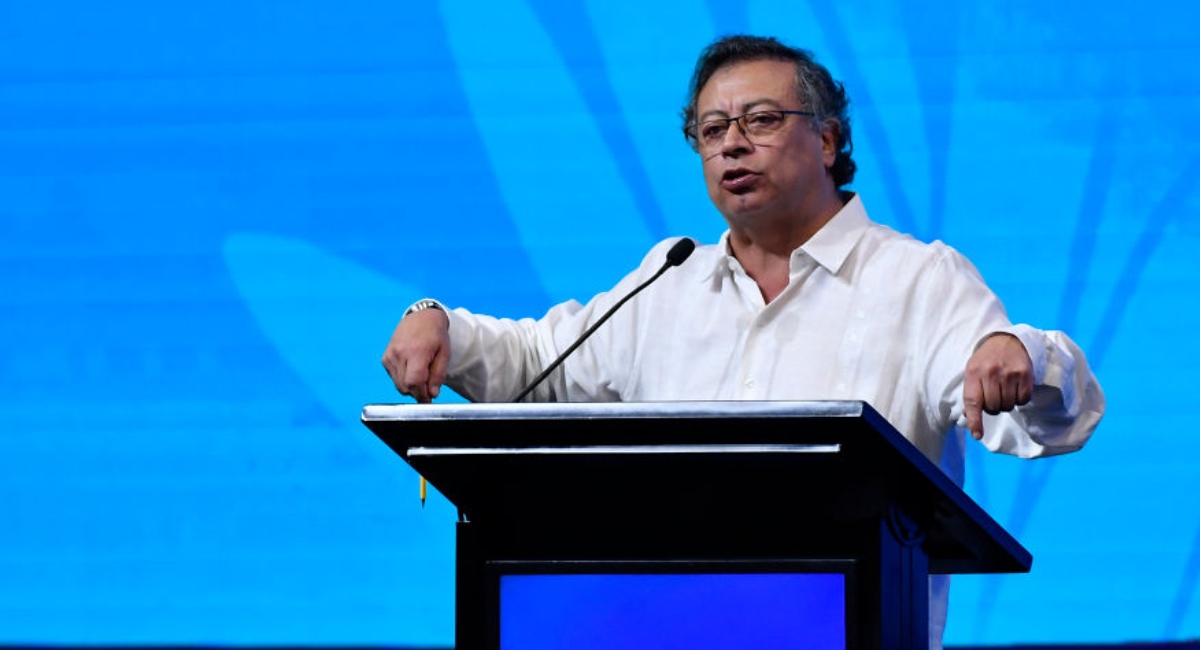 Gustavo Petro ordenó eliminar requisitos para futuros embajadores