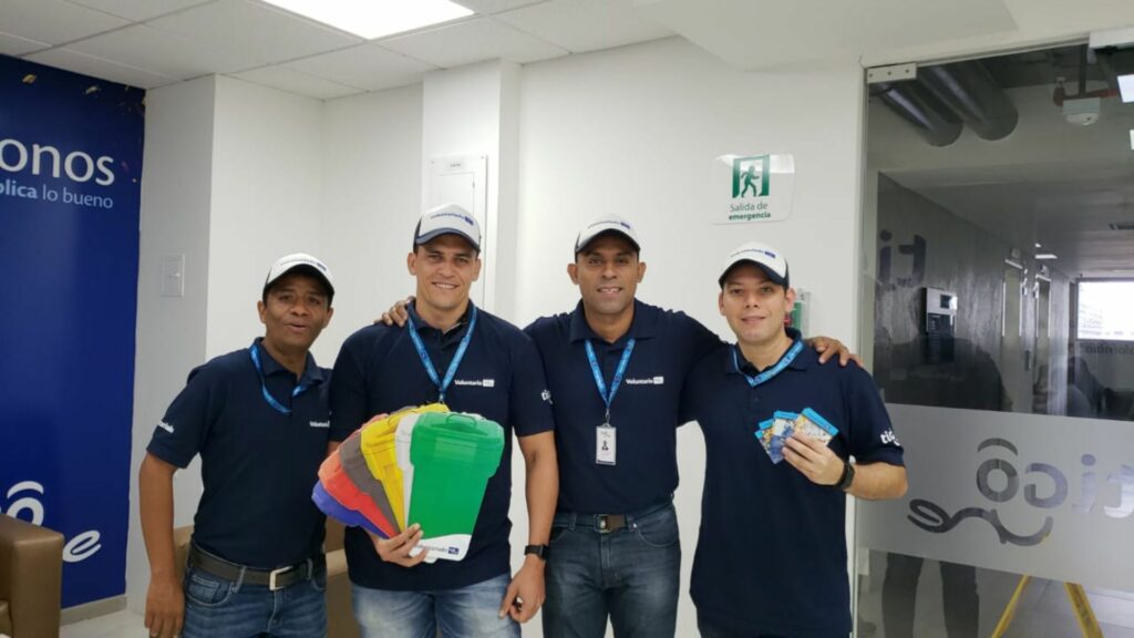 Trabajadores de Tigo / Página Tigo
