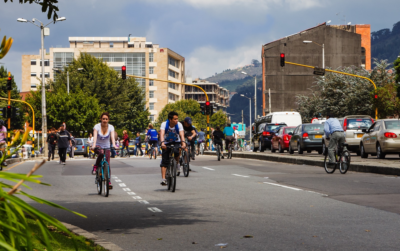 Ciclovía en Bogotá, en nota sobre que abrirán nuevos tramos 