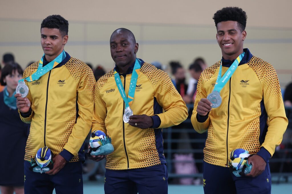 Carlos Daniel Echeverri y equipo en Panamericanos / Getty