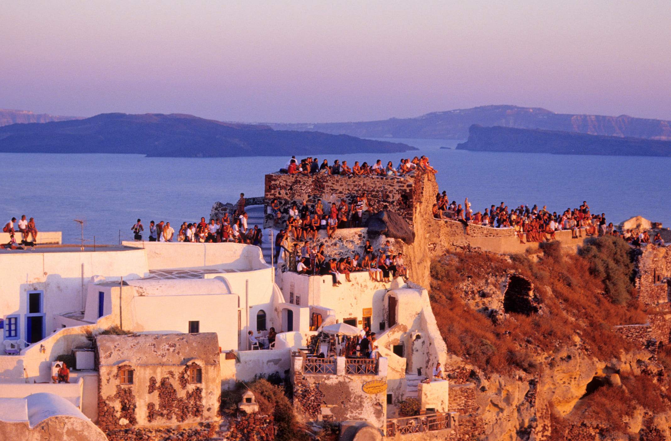 Santorini, Grecia, isla donde se hará cobro de impuesto