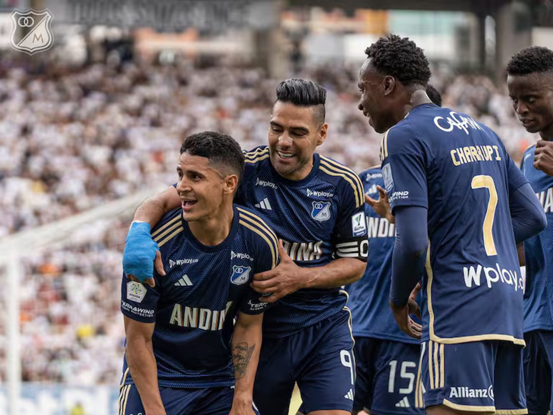 Daniel Cataño con Falcao. El volante sale de Millonarios y se va para el Bolívar de Bolivia