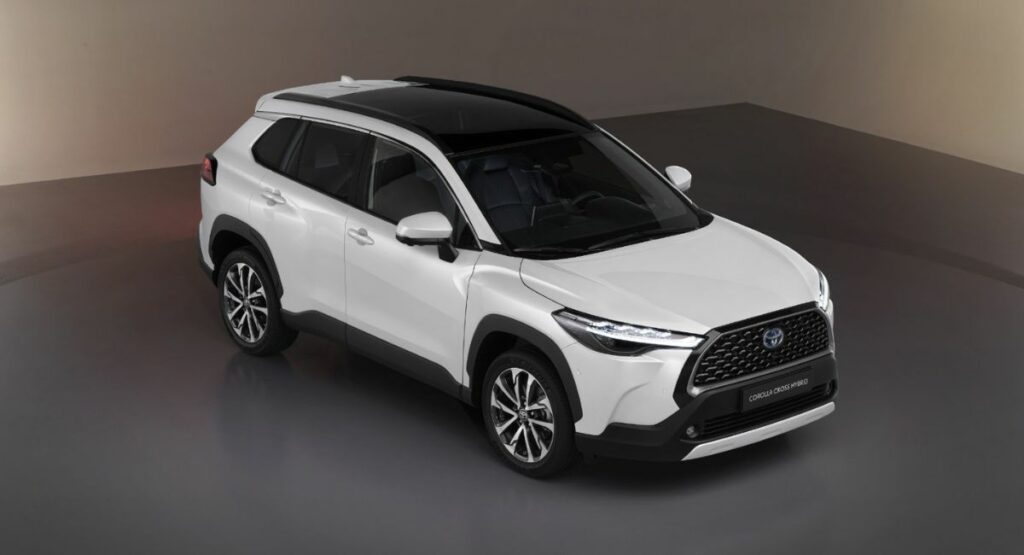 Toyota Corolla Cross / Toyota