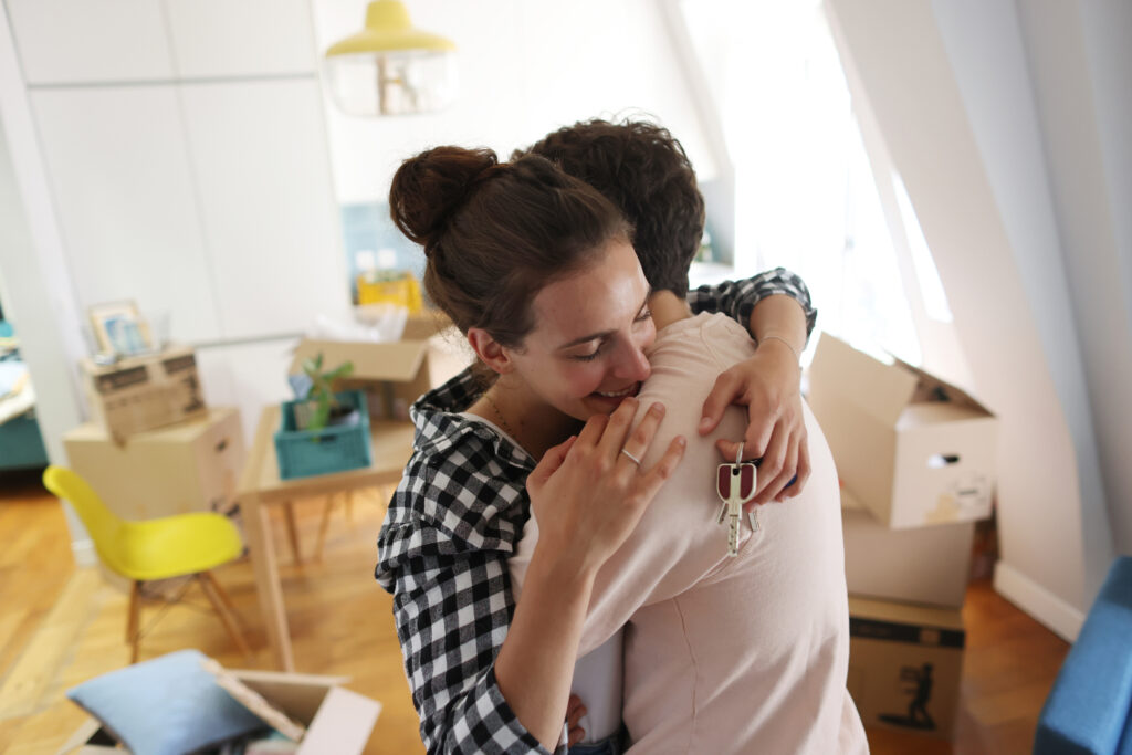 Comprar vivienda es uno de los mayores logros de miles de familias / Getty Images