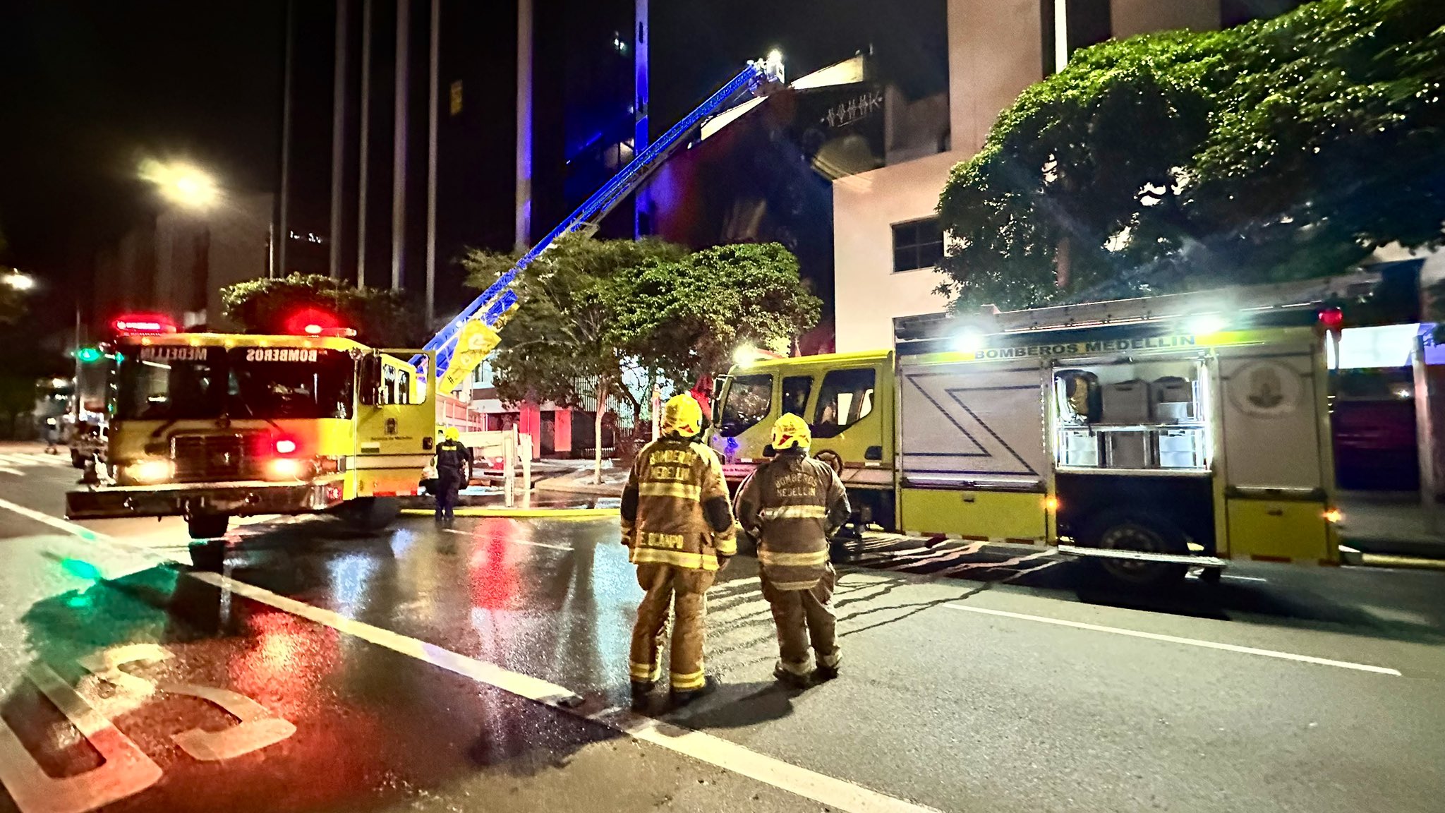 Noche de terror en Clínica Fundadores de Medellín  por grave incendio