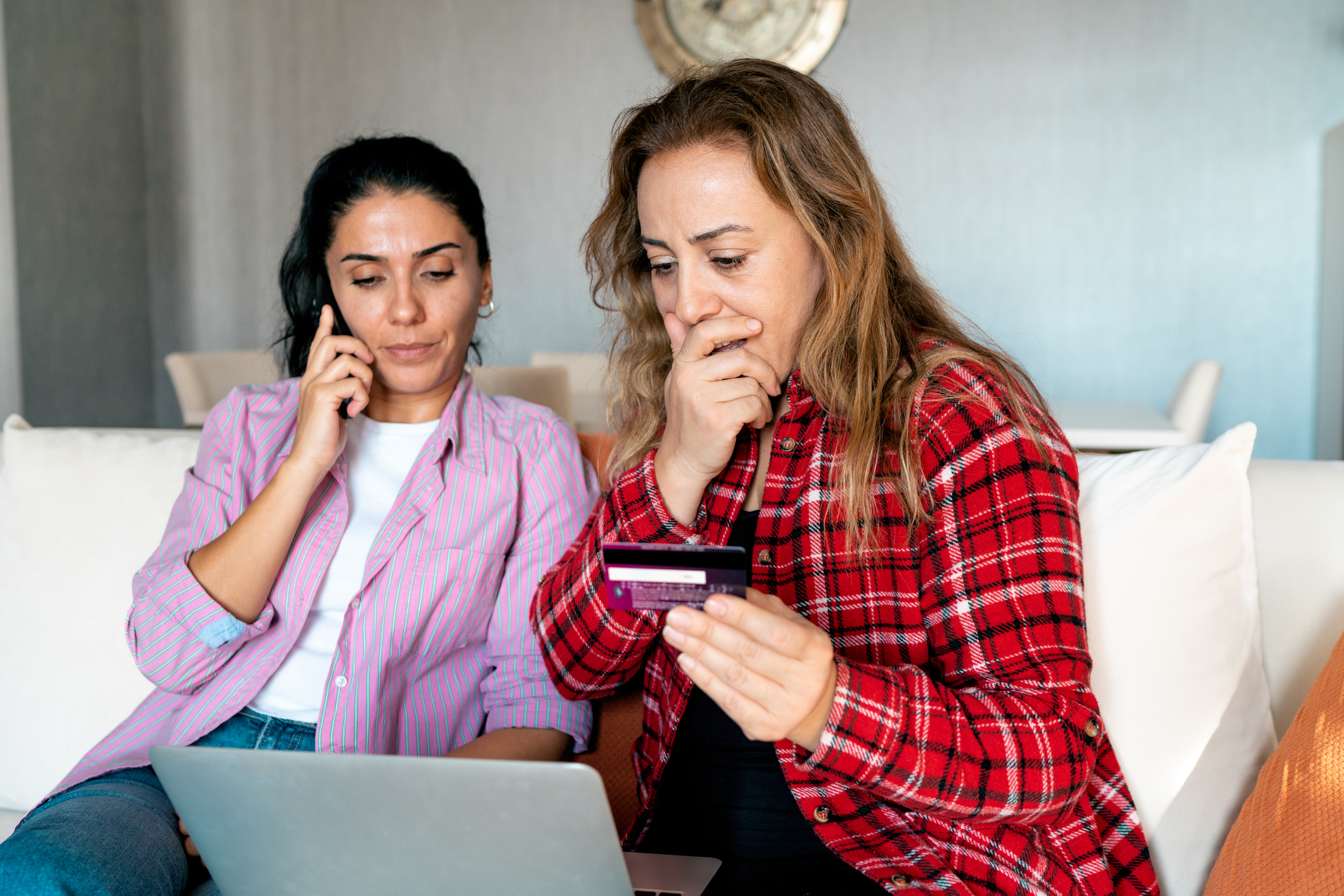 Compras en tarjeta de crédito será más caro en agosto por dato en tasa de usura
