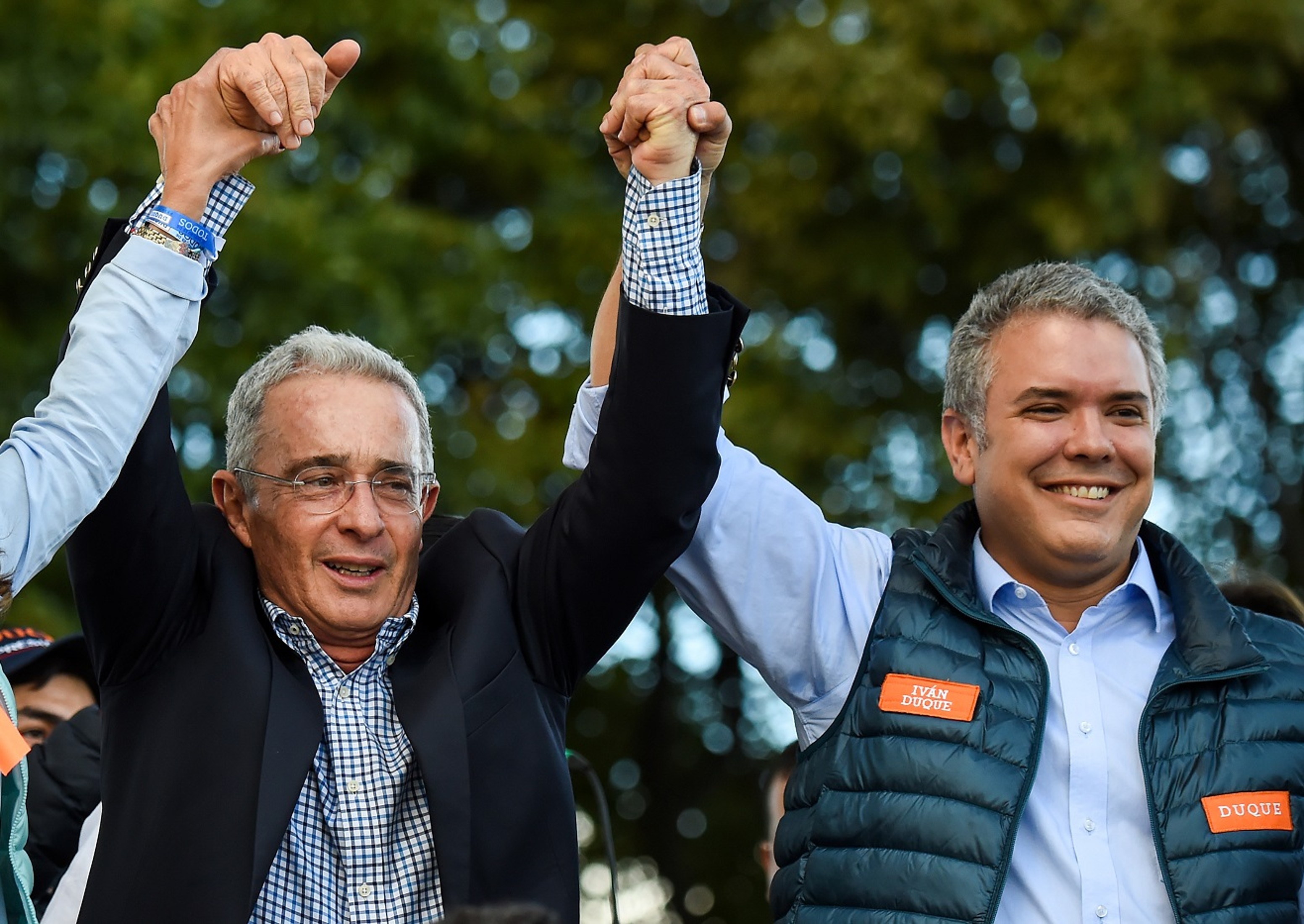 Iván Duque reacciona (con fuerza) ante condena contra Álvaro Uribe hoy