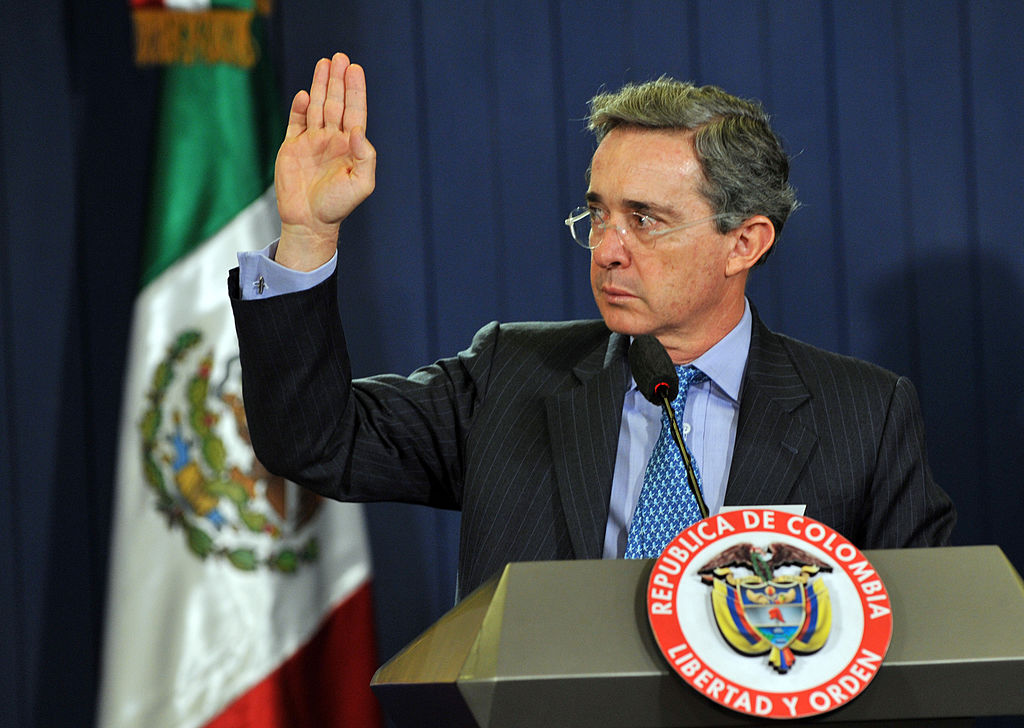 Inhabilidad para Álvaro Uribe: podría ser vicepresidente de Colombia