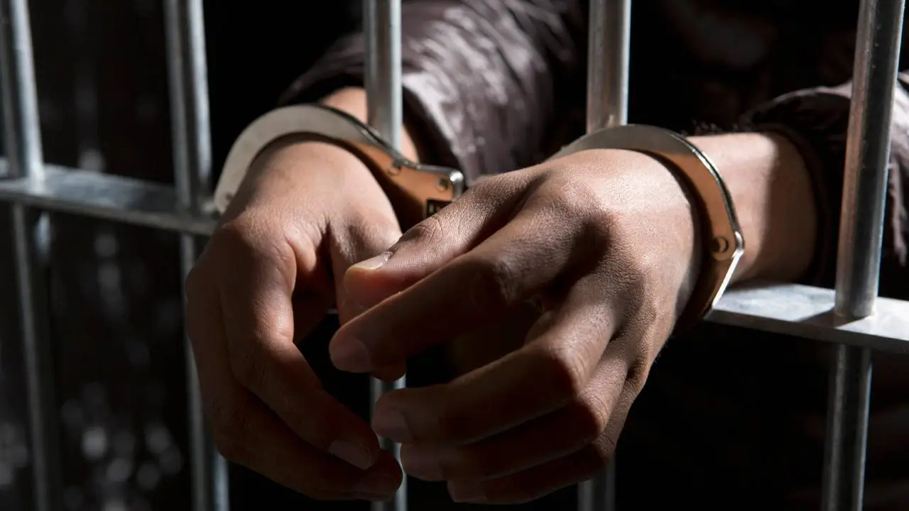 Condenaron hombre en Florida, Estados Unidos, por tener 3 esposas al tiempo