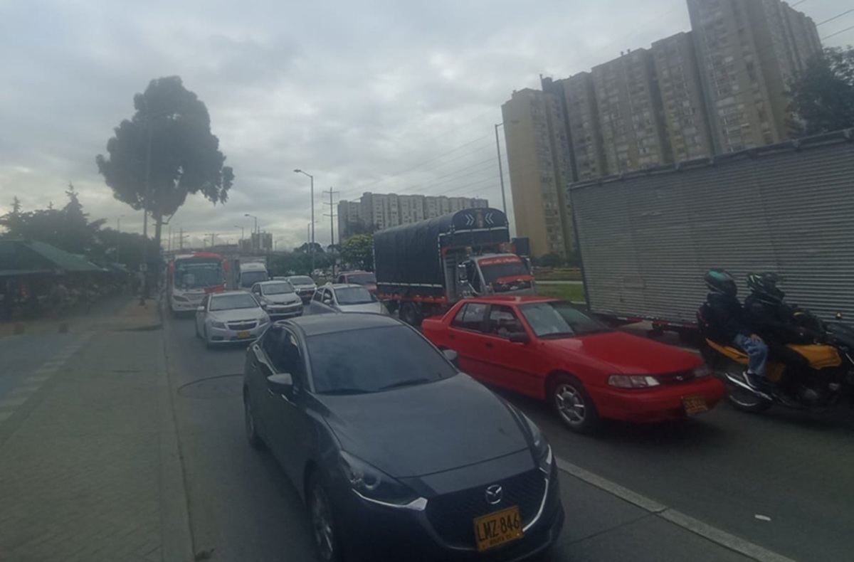 Video trancón monumental hoy en importante salida de Bogotá autopista sur