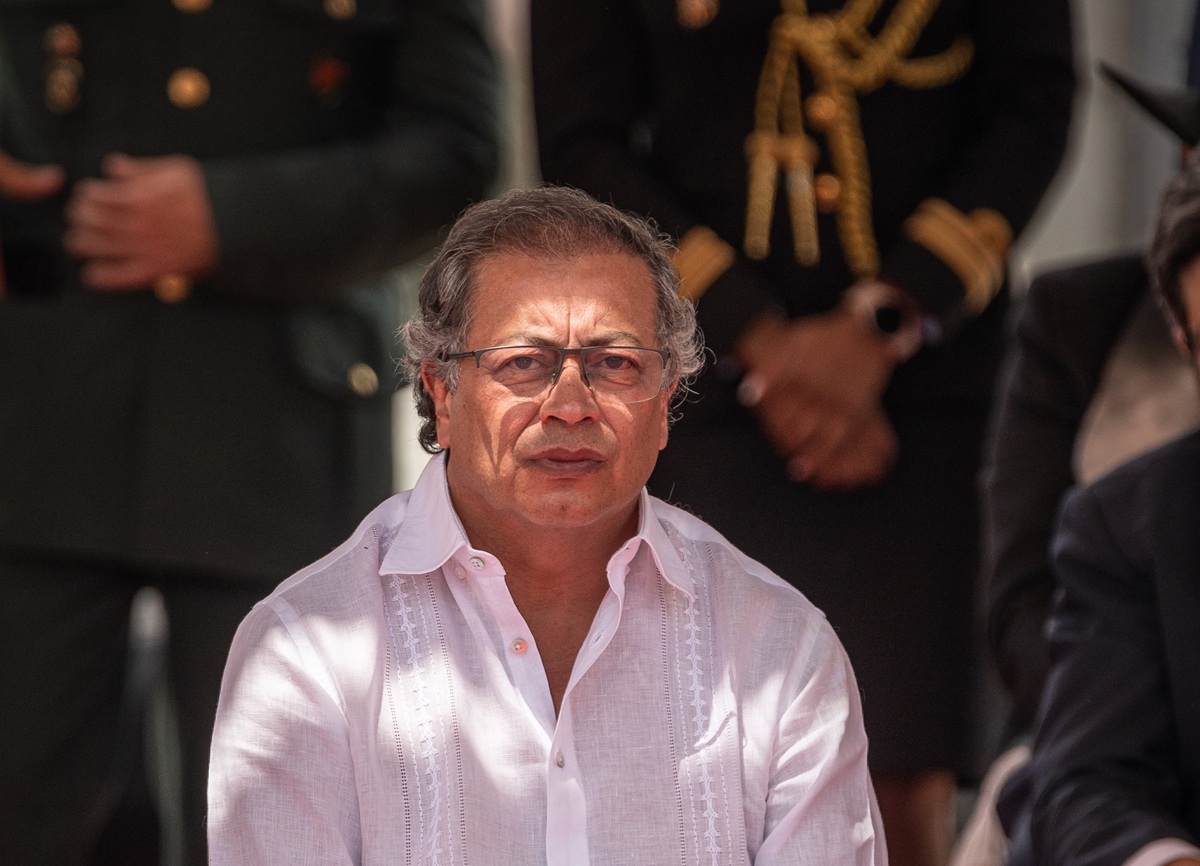 Petro deberá someterse a examen para detectar drogas, dicen congresistas