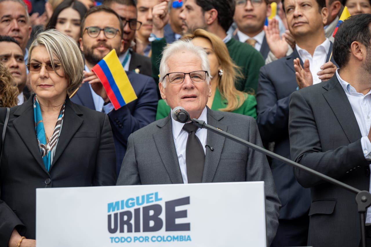 Qué pasará padre de Miguel Uribe; Álvaro Uribe tendría que ver con decisión