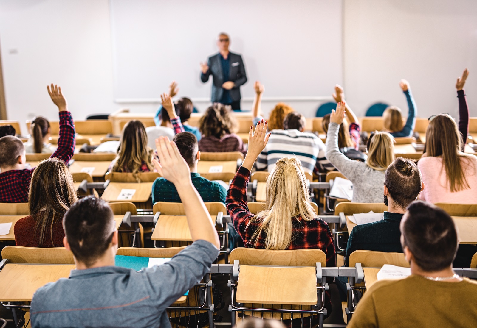 Estudiantes universitarios, en nota sobre la carrera que no tendrá admisiones en Los Andes