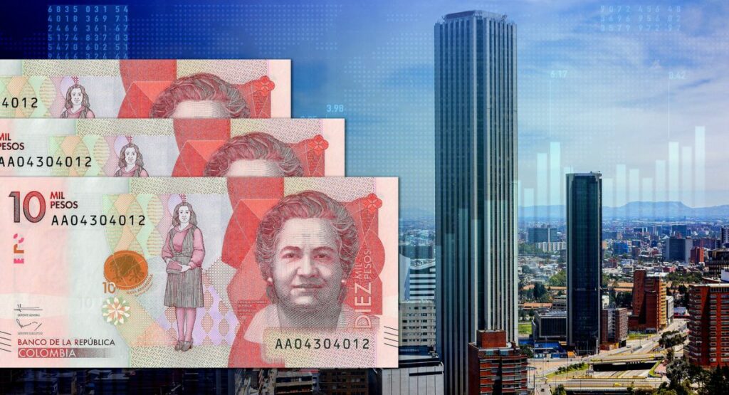 Edificios y pesos colombianos / Getty
