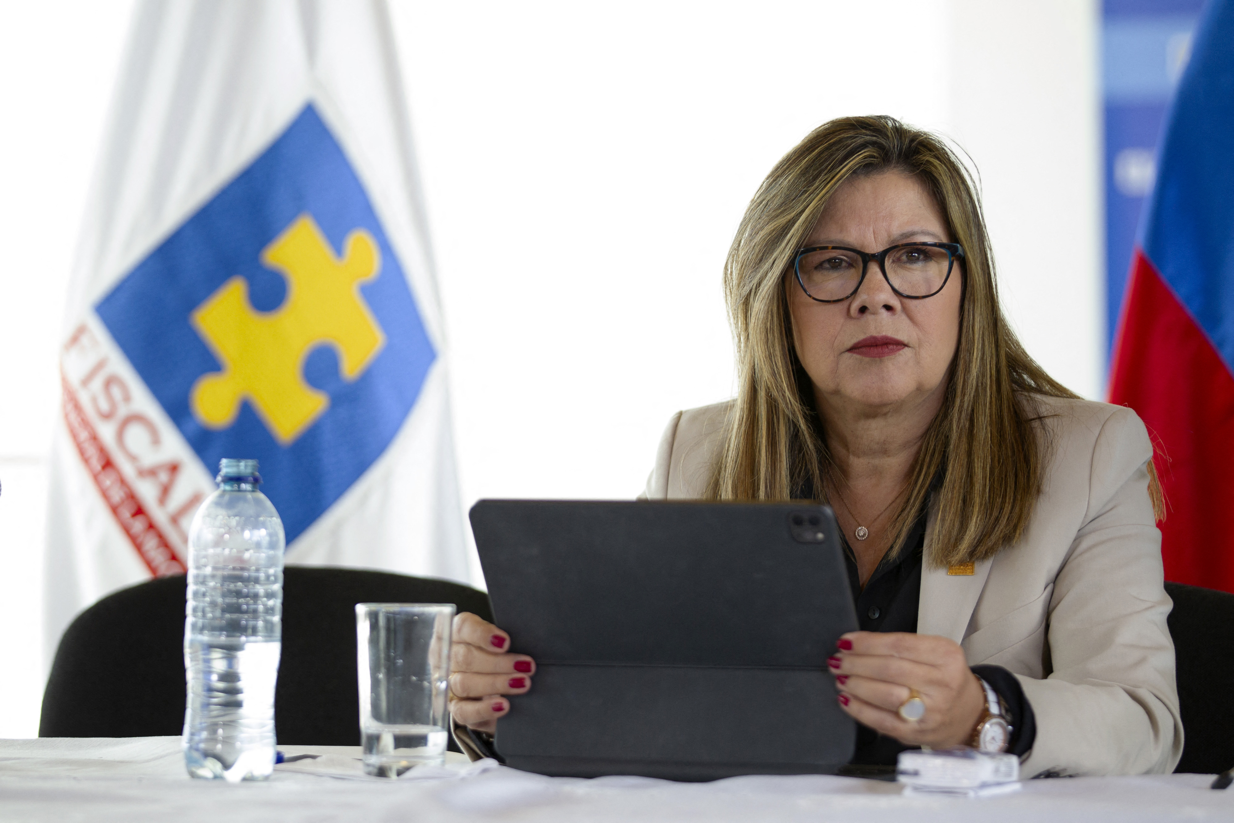 Posible jugada de Fiscalía sobre investigaciones que involucran al Gobierno