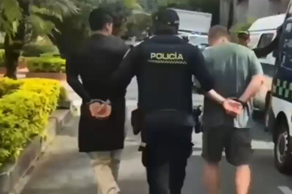 Las autoridades capturaron a un colombiano y a un norteamericano por la presunta explotación de dos menores de edad en Medellín / X: @ficogutierrez