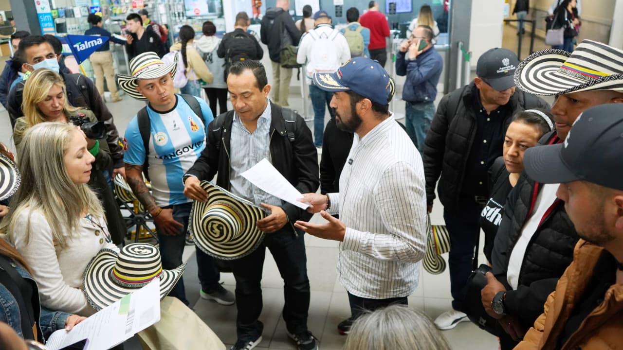 Negocios de campesinas en Colombia que fueron a expo en (Osaka) Japón