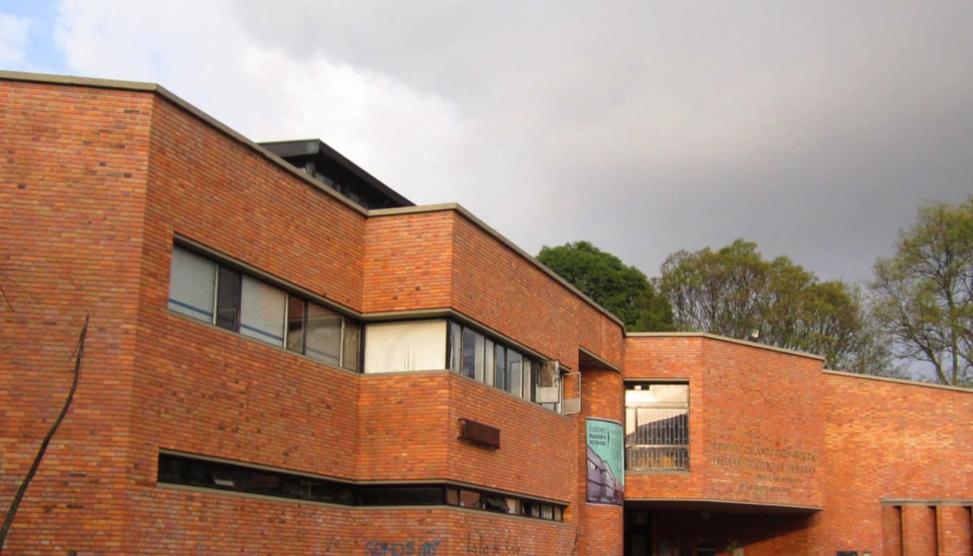 Persona herida en Universidad Nacional por explosión: mano comprometida