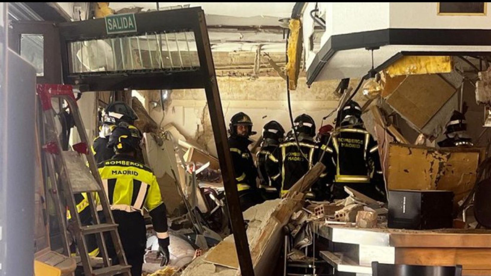 Fuerte explosión en un bar dejó a 24 personas heridas en Madrid, España