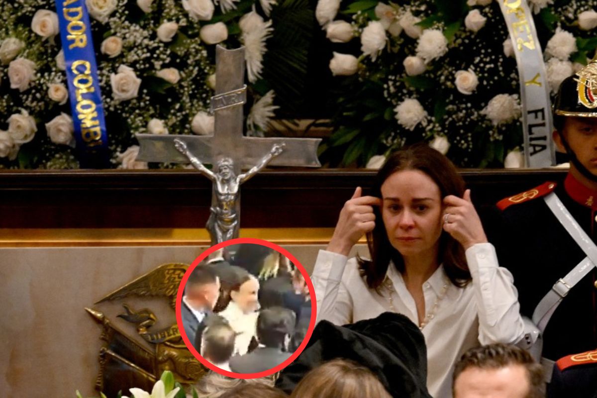 Aparece video del momento exacto en que Cabal saludó (con micrófono) a viuda de Miguel Uribe. La esposa del senador dice que ella la amenazó. 