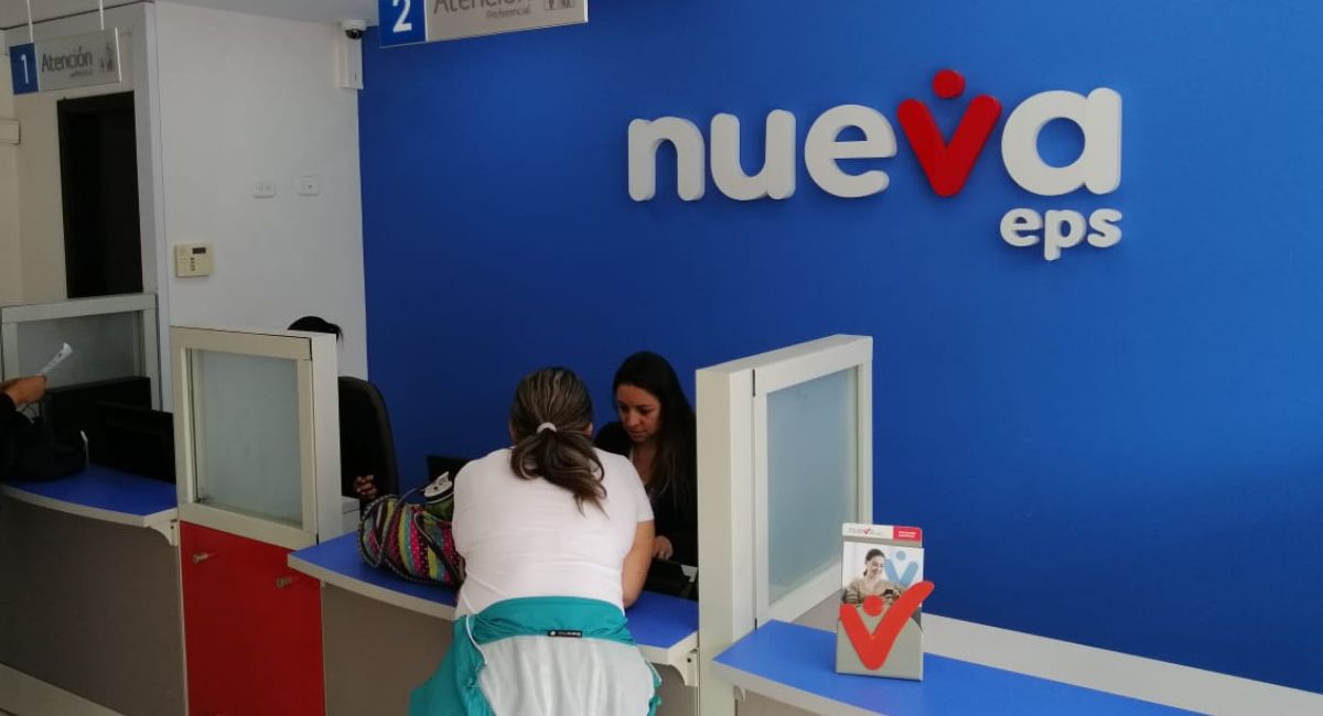 El Ministerio de Salud planteó la posible liquidación de la Nueva EPS en Colombia, pero expertos señalan que sería la cortina de humo.
