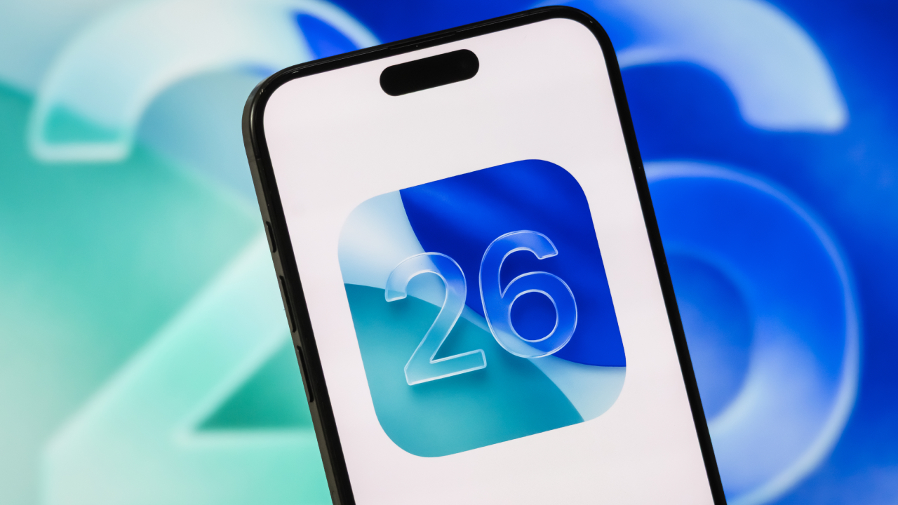 Apple advierte problemas temporales en batería de iPhone al actualizar a iOS 26