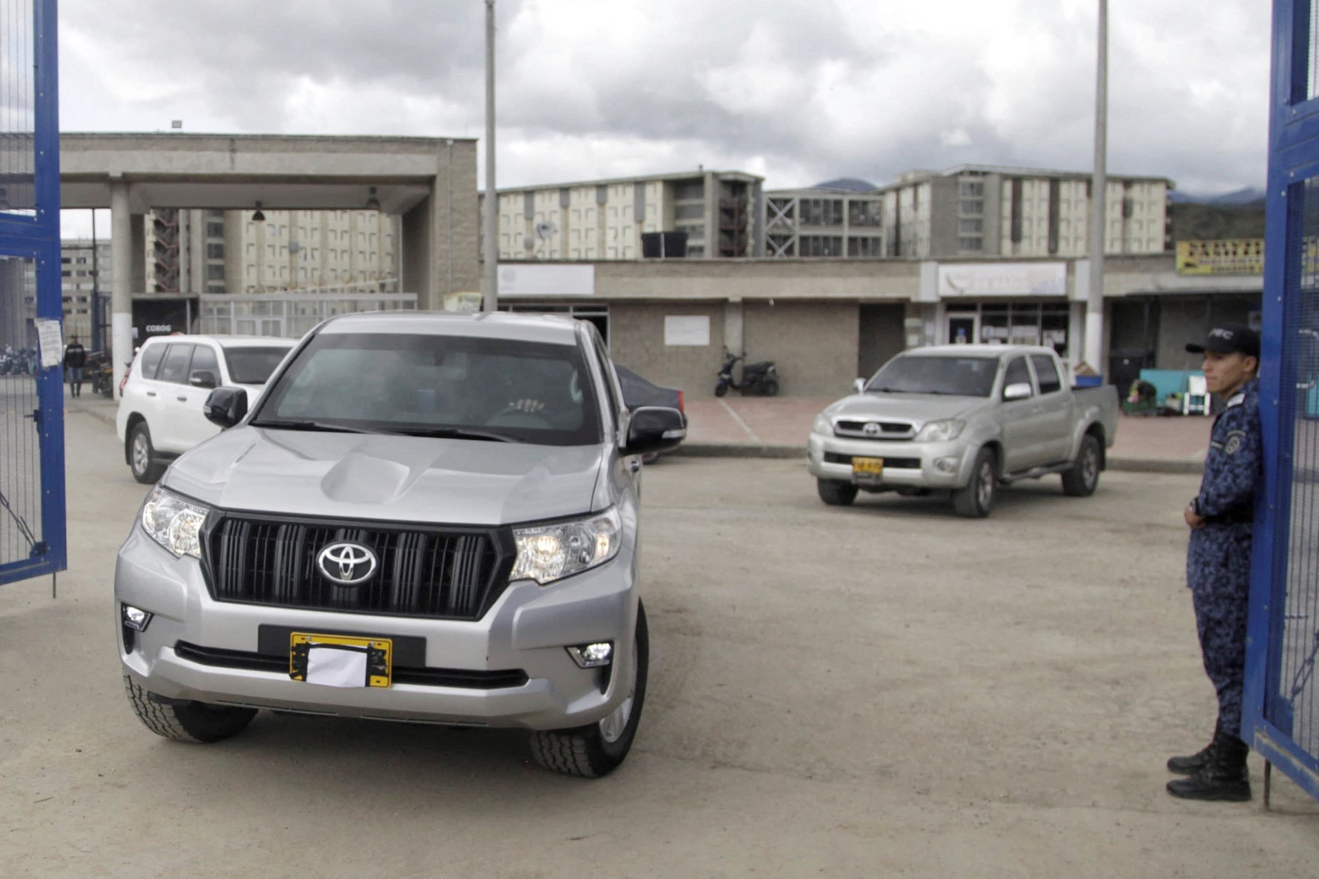 UNP reveló que no hay carros suficientes para precandidatos presidenciales 