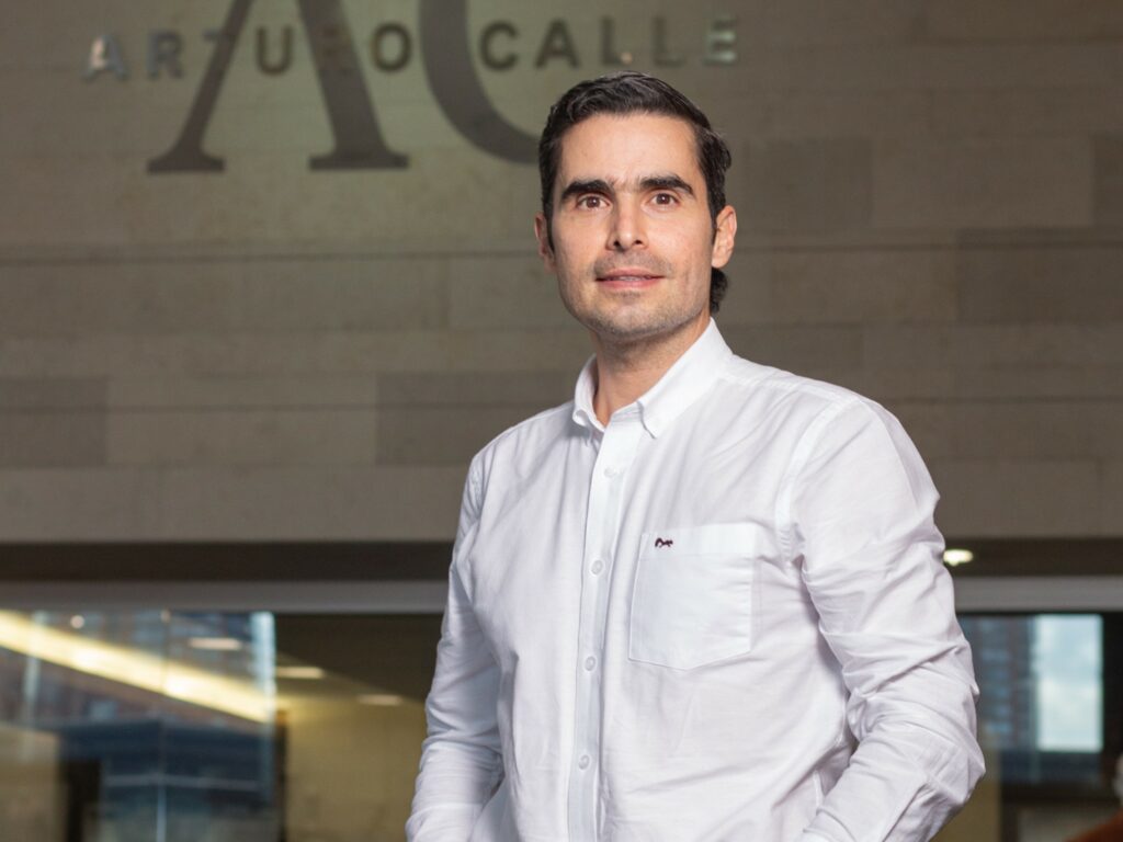 Esteban González, nuevo gerente de Arturo Calle.