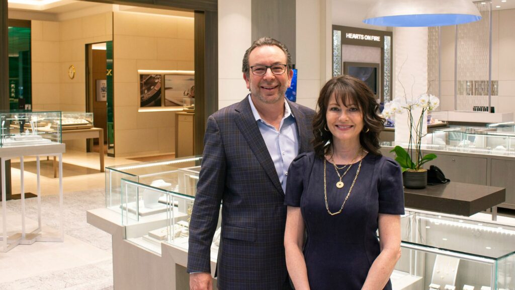 Scott Heller y Catherine Heller / Página Heller Jewelers