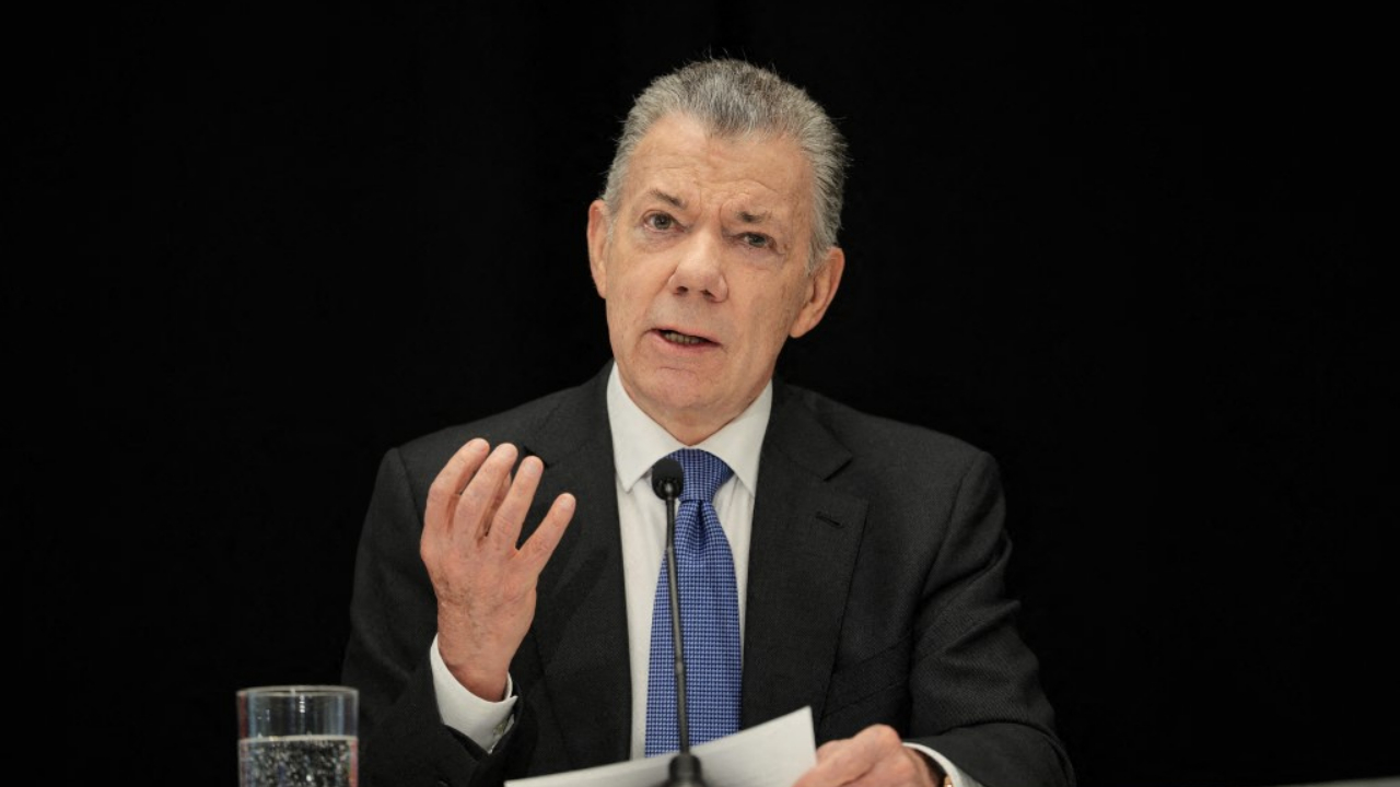 Juan Manuel Santos criticó la paz total del Gobierno de Gustavo Petro: qué dijo