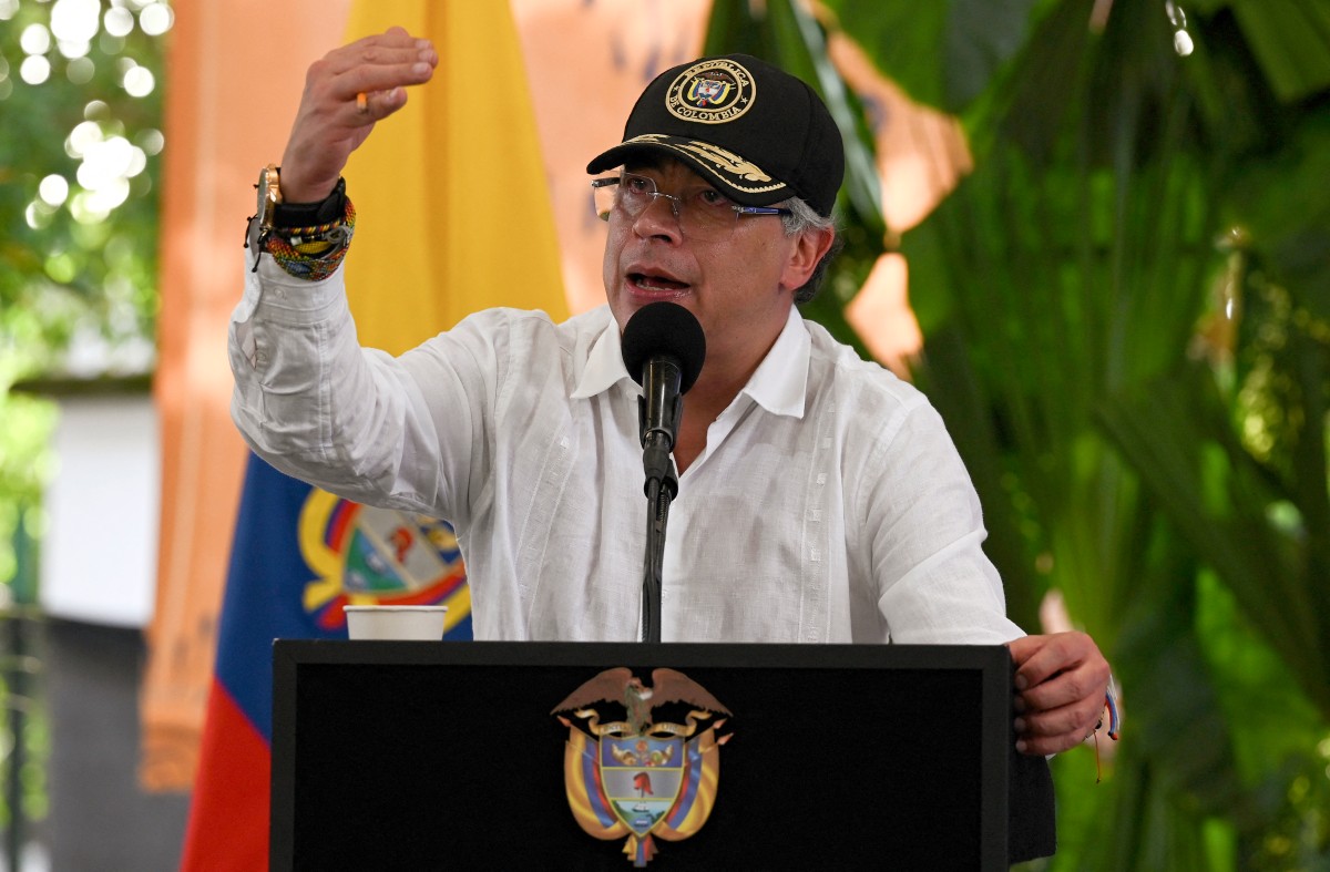 Petro lanzó advertencia luego de que la CRC no le autorizaran alocución 