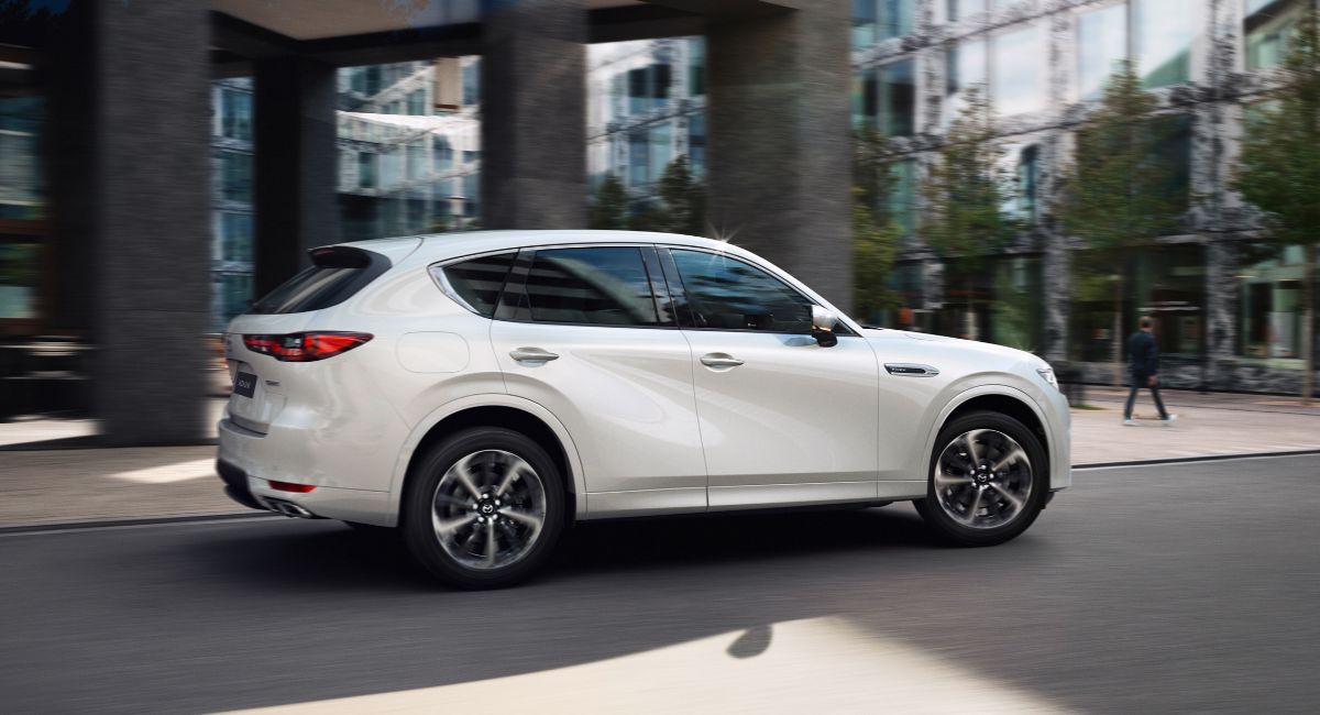 Mazda confirmó la llegada a Colombia de la nueva Mazda CX-60 híbrida enchufable, SUV que compite directo con Volvo y BYD por precios.