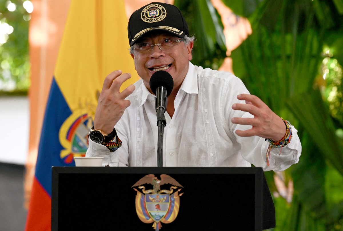 Grito a presidente Petro en discurso: deje de burlarse de nosotros