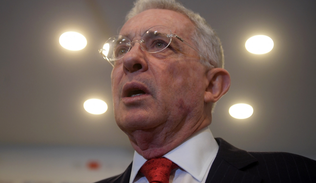 A Álvaro Uribe Vélez le abrieron indagación por posible candidatura al Senado