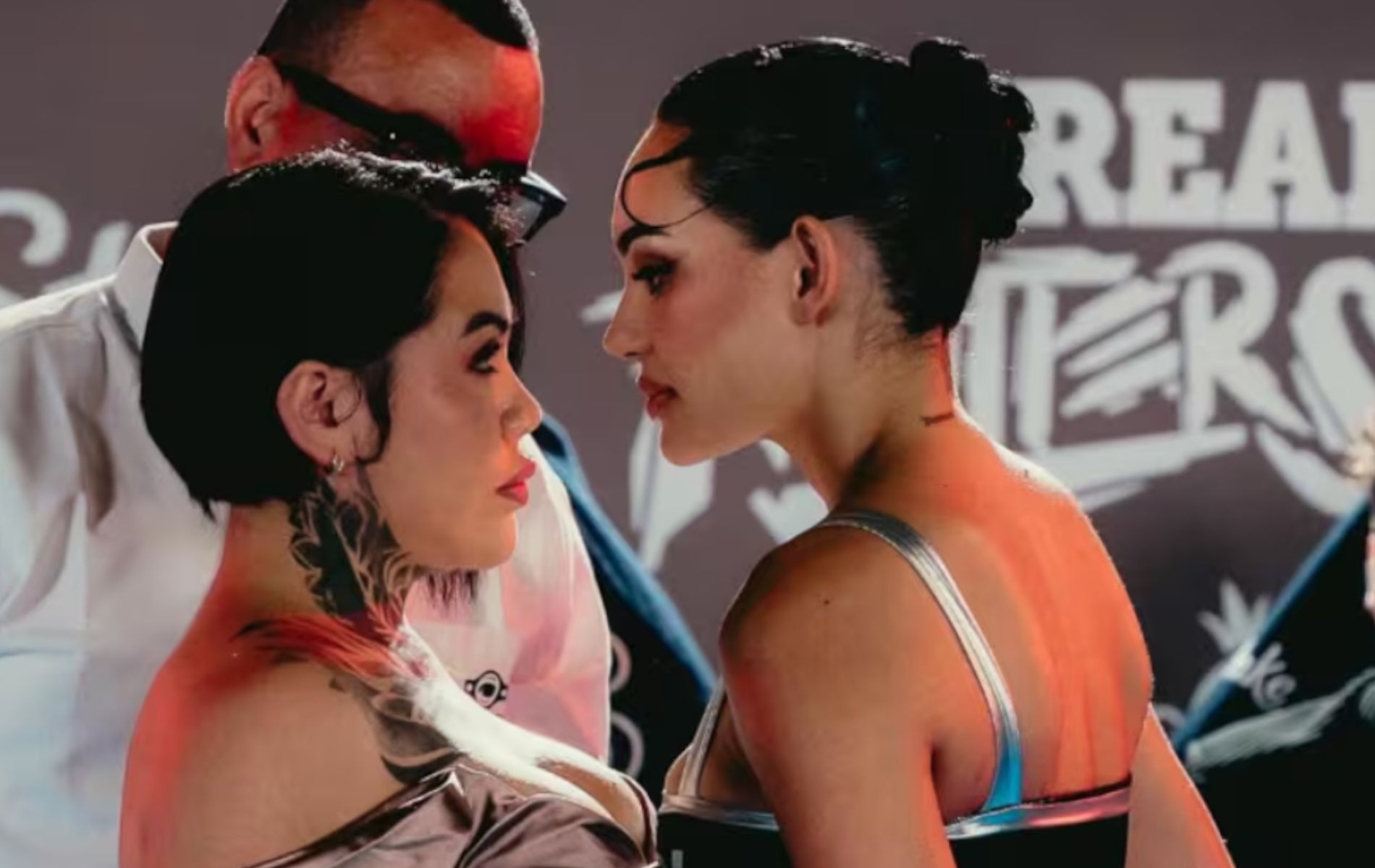 Andrea Valdiri trató de convencer a Yina para que no se retirara de la pelea