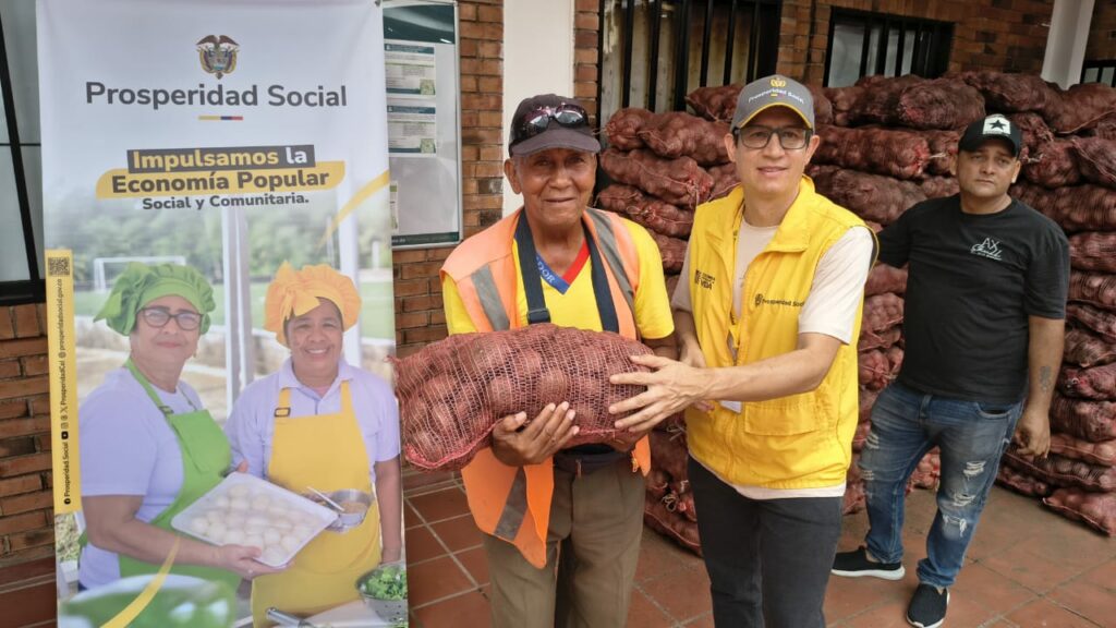 Entrega de alimentos a población vulnerable / Prosperidad Social