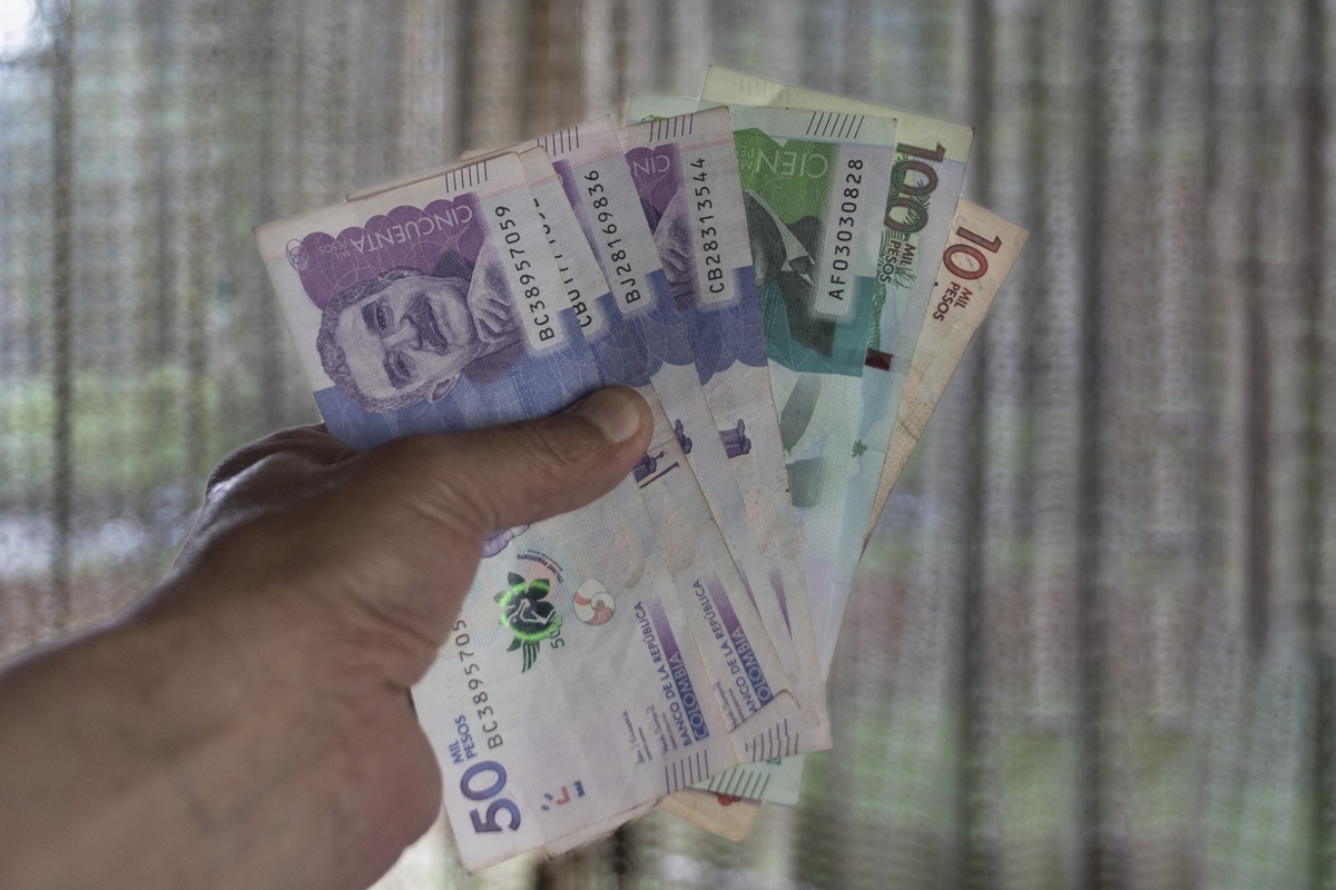 Mala noticia a trabajadores con salario mínimo en Colombia por propuesta