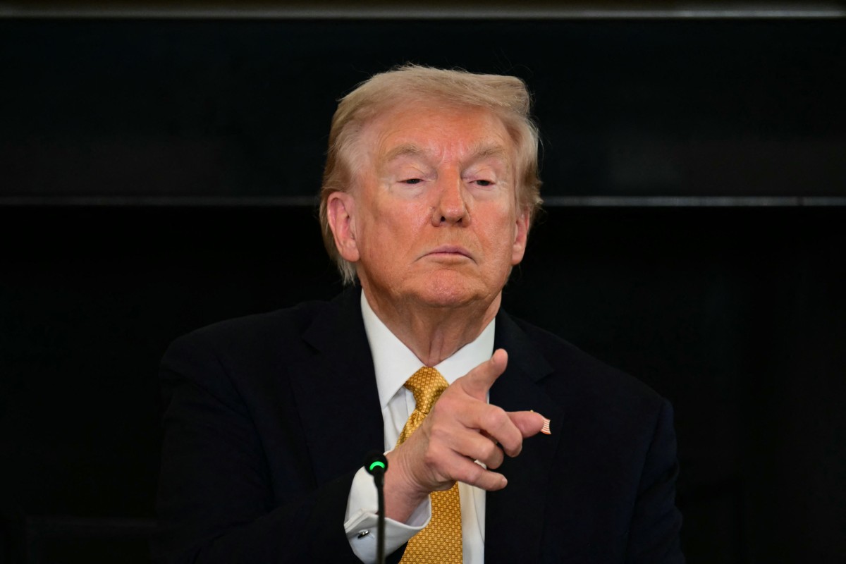 Trump niega bombardeo cerca de Venezuela: arremete contra Petro