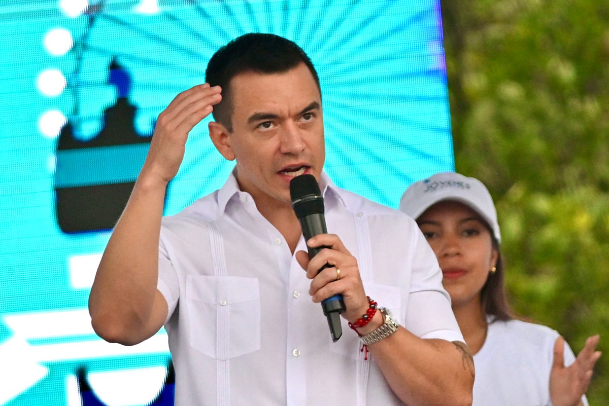 Daniel Noboa, presidente Ecuador, alerta de envenenamiento con chocolate