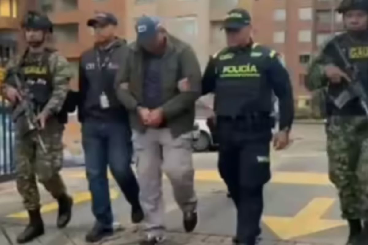 Identifican a hombre que armó balacera en Mazurén (Bogotá): es exmilitar y lo señalan de doble crimen. Iba en compañía de 3 mujeres. 