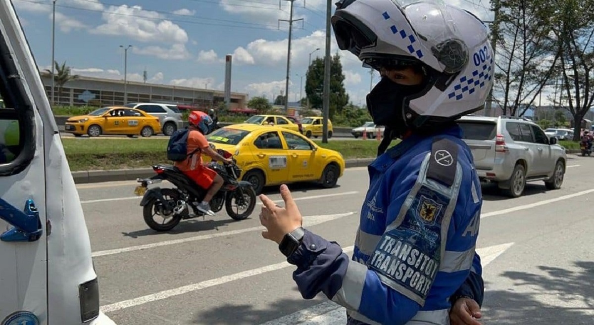 Qué pueden hacer viajeros por cierre de avenida 68 con Autopista Sur en Bogotá