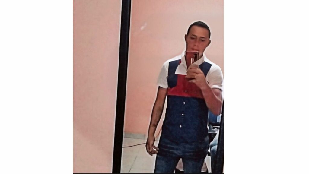 El presunto conductor del Mercedes Benz que transportó a B-King y Regio Clown.