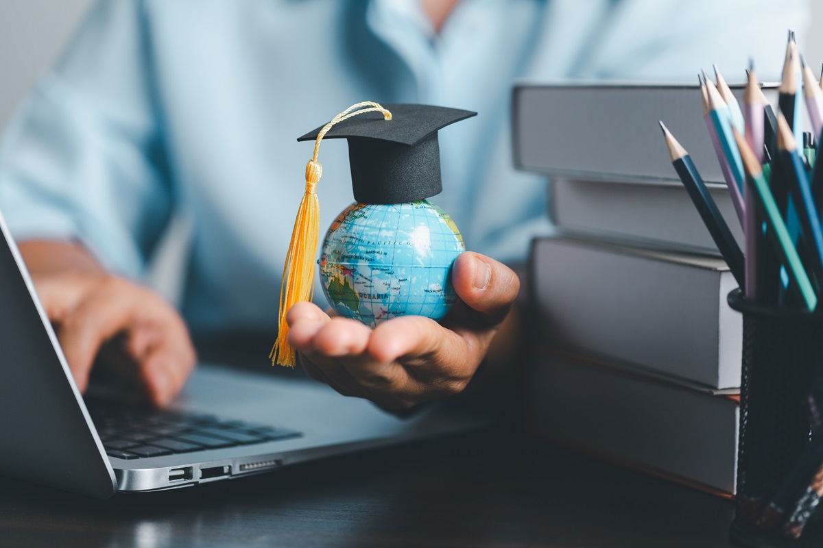 Bogotá: lanzan becas para estudiar en Europa y Asia, cómo aplicar y requisitos