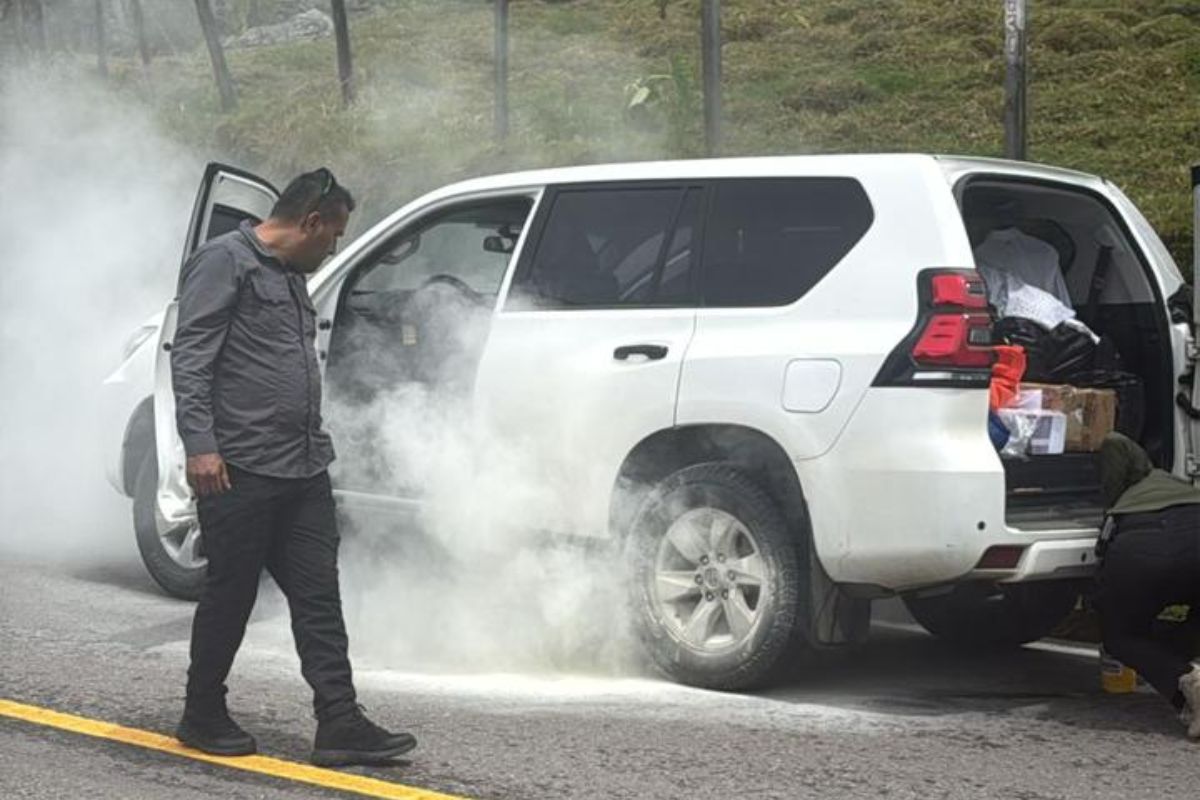 Pacto Histórico: a senadora se le dañó el carro, en Santander, y dicen cómo está