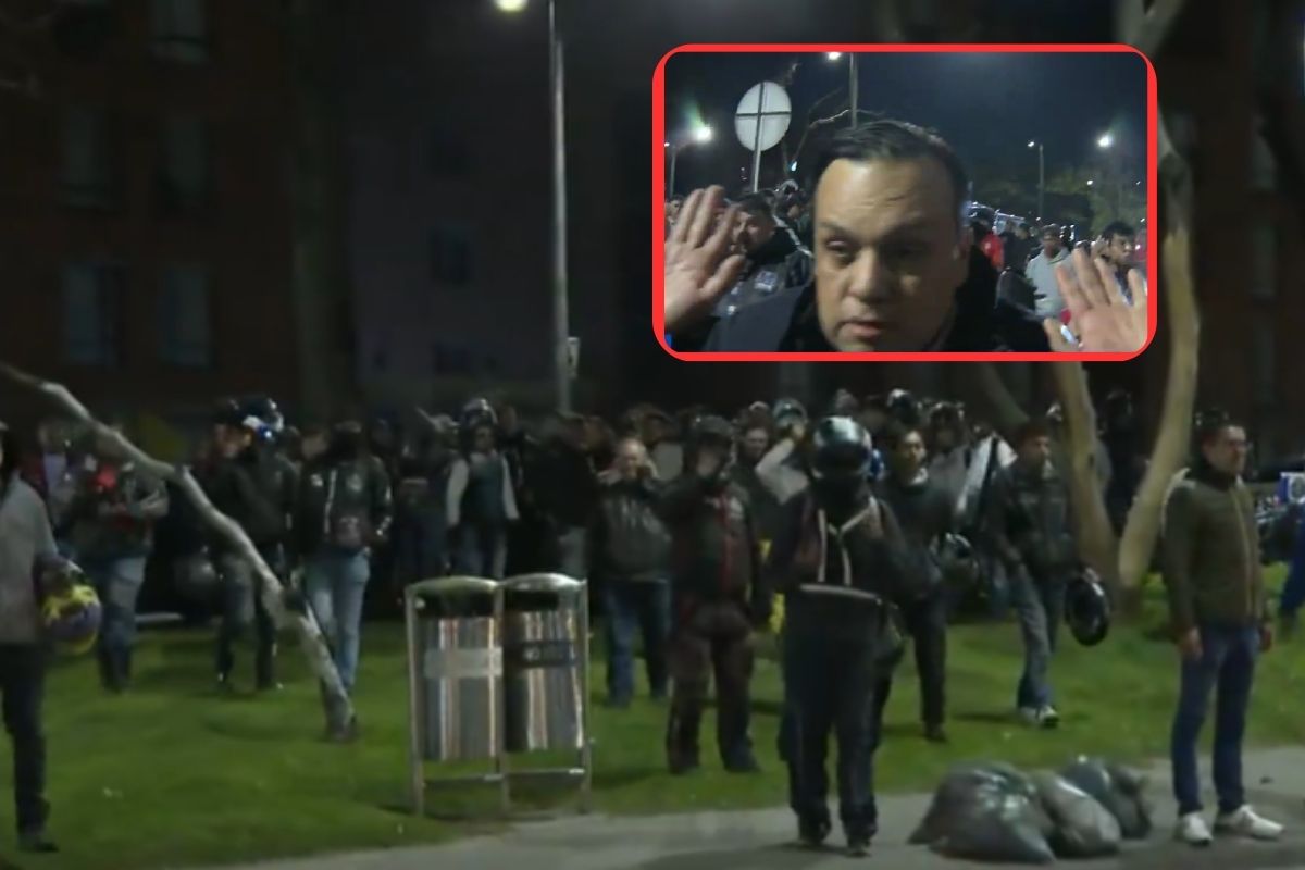 Por restricción de motos en Bogotá, motociclistas agredieron a periodistas